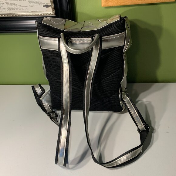 Silver Geometric backpack - Picture 2 of 7